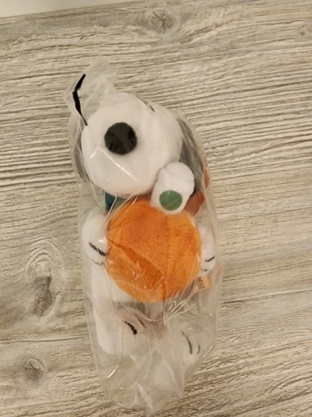💚Starbucks x Peanuts Snoopy Plush Keychain Charm NEW In Hand 🧡